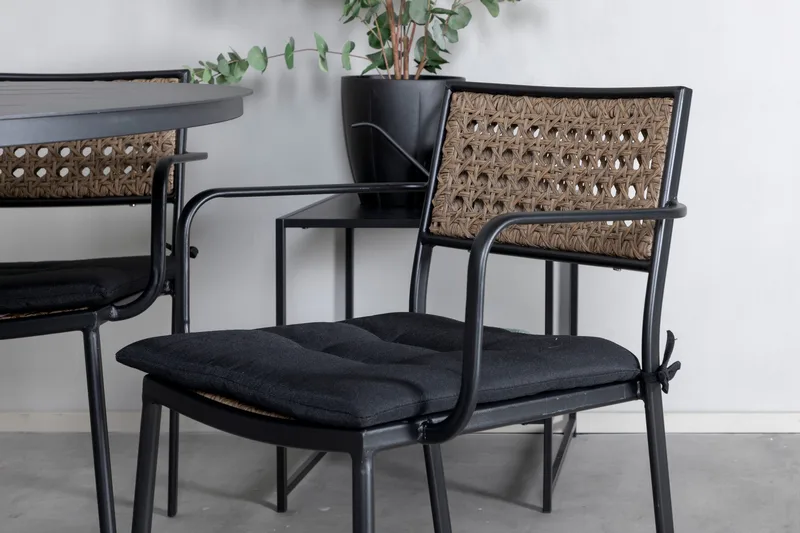 Ruokailuryhmä Alma Pyöreä 120 cm 4 Paola tuolia - Musta/Luonnonväri - Puutarhakalusteet - Ulkoryhmä - Ruokailuryhmät ulos