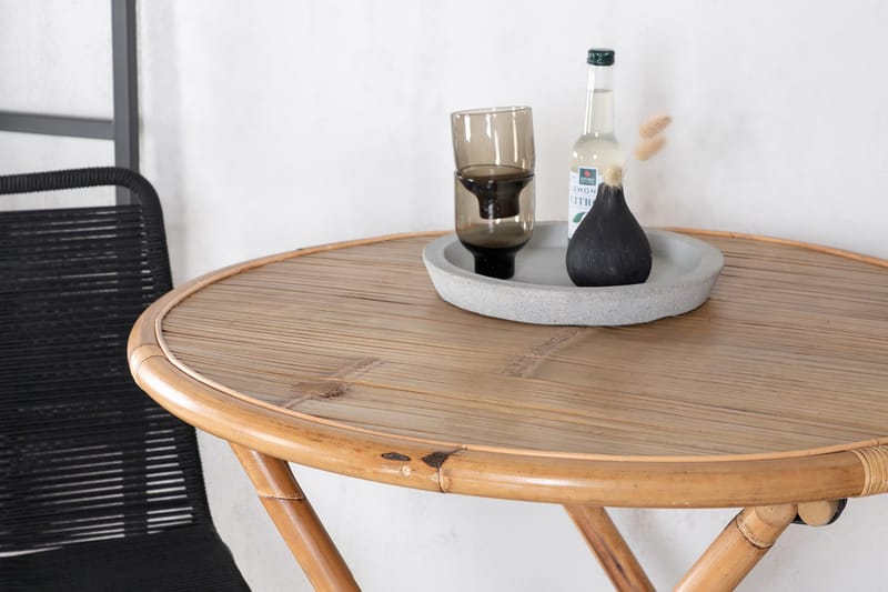 Ruokailuryhmä Cane Pyöreä 80 cm 2 Lindos tuolia - Valkoinen - Puutarhakalusteet - Ulkoryhmä - Ruokailuryhmät ulos