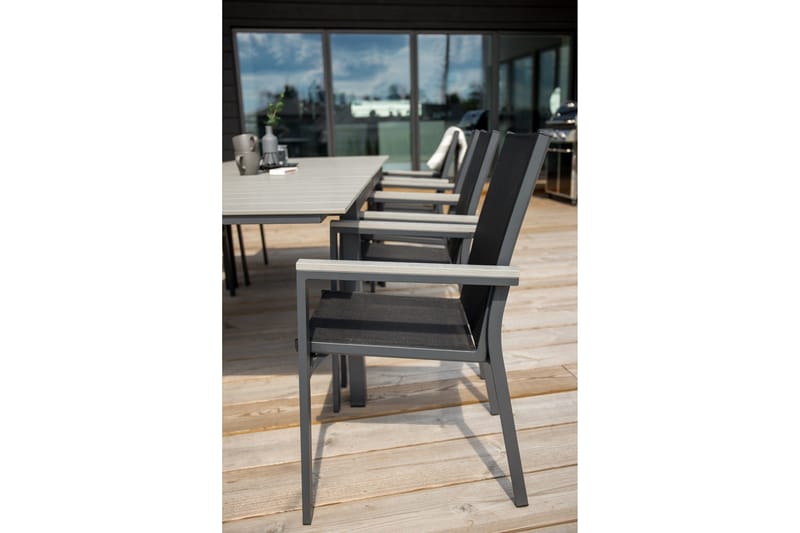Ruokailuryhmä Levels Jatk 160 cm 8 Parma tuolia - Harmaa/Musta - Puutarhakalusteet - Ulkoryhmä - Ruokailuryhmät ulos