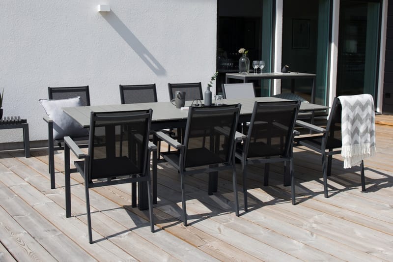 Ruokailuryhmä Levels Jatk 160 cm 8 Parma tuolia - Harmaa/Musta - Puutarhakalusteet - Ulkoryhmä - Ruokailuryhmät ulos