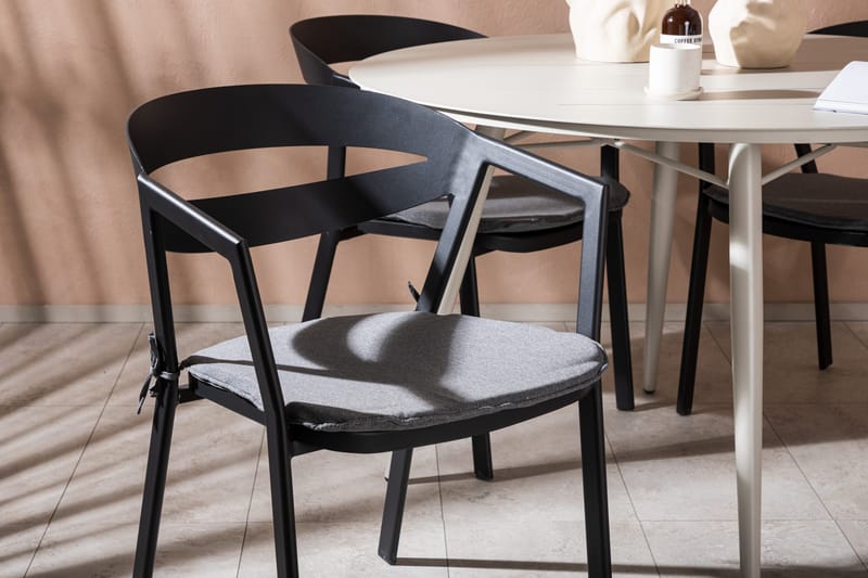 Ruokailuryhmä Lina Pyöreä 120 cm 4 Slit ruokatuolia - Musta - Puutarhakalusteet - Ulkoryhmä - Ruokailuryhmät ulos