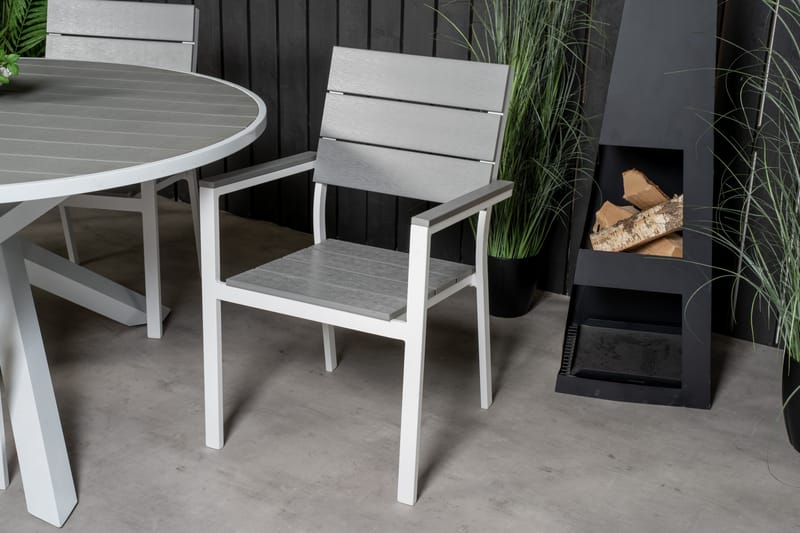 Ruokailuryhmä Parma Pyöreä 140 cm 4 Levels tuolia - Valkoinen - Puutarhakalusteet - Ulkoryhmä - Ruokailuryhmät ulos