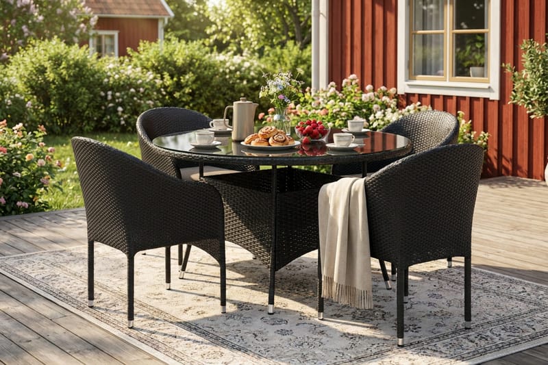 Thor ulkokäyttöön tarkoitettu pyöreä ruokailuryhmä 140 cm, 4 Thor-nojatuolia - Musta - Puutarhakalusteet - Ulkoryhmä - Ruokailuryhmät ulos