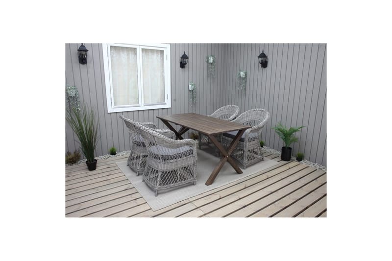Ulkomöbeliryhmä 150 cm p öytä & 4 Merida harmaat tuolit Ruskea - Ruskea - Puutarhakalusteet - Ulkoryhmä - Ruokailuryhmät ulos