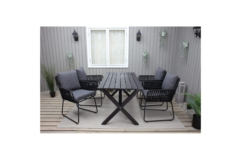 Ulkomöbeliryhmä 150 cm pöytä & 4 Levanto harmaat tuolit Musta - Musta - Puutarhakalusteet - Ulkoryhmä - Ruokailuryhmät ulos