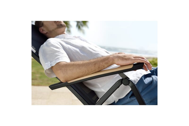 Ulkomöbeliryhmä Lifestyle Garden Panama 210-300 cm 6 pinottavaa nojatuolia + 2 säädettävää nojatuolia - 6 pinottavaa nojatuolia + 2 säädettävää nojatuolia - Puutarhakalusteet - Ulkoryhmä - Ruokailuryhmät ulos