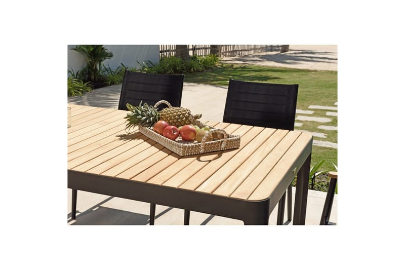 Ulkomöbeliryhmä Lifestyle Garden Portals 161 cm 4 kevyttä carver-tuolia + penkki - 4 kevyttä carver-tuolia + penkki - Puutarhakalusteet - Ulkoryhmä - Ruokailuryhmät ulos