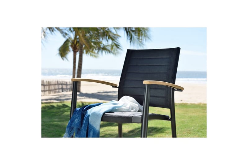 Ulkomöbeliryhmä Lifestyle Garden Portals 161 cm 4 kevyttä carver-tuolia + penkki - 4 kevyttä carver-tuolia + penkki - Puutarhakalusteet - Ulkoryhmä - Ruokailuryhmät ulos