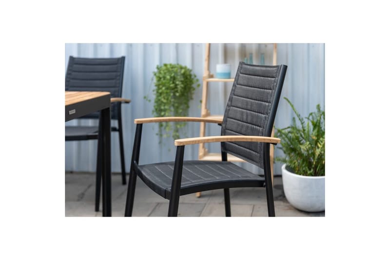 Ulkomöbeliryhmä Lifestyle Garden Portals 161 cm 4 kevyttä carver-tuolia - 4 kevyttä carver-tuolia - Puutarhakalusteet - Ulkoryhmä - Ruokailuryhmät ulos