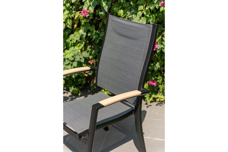 Ulkomöbeliryhmä Lifestyle Garden Panama 210-300 cm 6 pinottavaa nojatuolia + 2 säädettävää nojatuolia - 6 pinottavaa nojatuolia + 2 säädettävää nojatuolia - Puutarhakalusteet - Ulkoryhmä - Ruokailuryhmät ulos