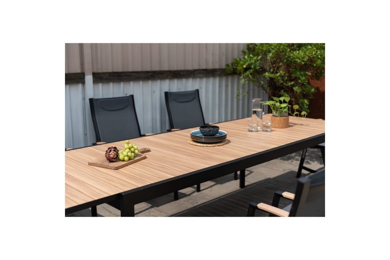 Ulkomöbeliryhmä Lifestyle Garden Panama 210-300 cm 6 pinottavaa nojatuolia + 2 säädettävää nojatuolia - 6 pinottavaa nojatuolia + 2 säädettävää nojatuolia - Puutarhakalusteet - Ulkoryhmä - Ruokailuryhmät ulos