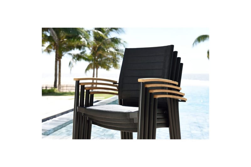 Ulkomöbeliryhmä Lifestyle Garden Portals 161 cm 4 kevyttä carver-tuolia - 4 kevyttä carver-tuolia - Puutarhakalusteet - Ulkoryhmä - Ruokailuryhmät ulos