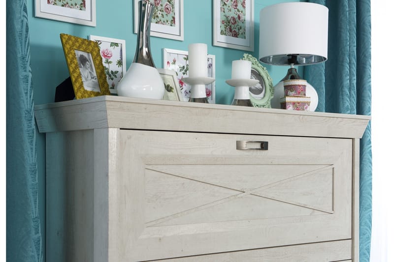 Baarikaappi Hareholme 123 cm - Valkoinen - Säilytys - Kaappi - Säilytyskaappi