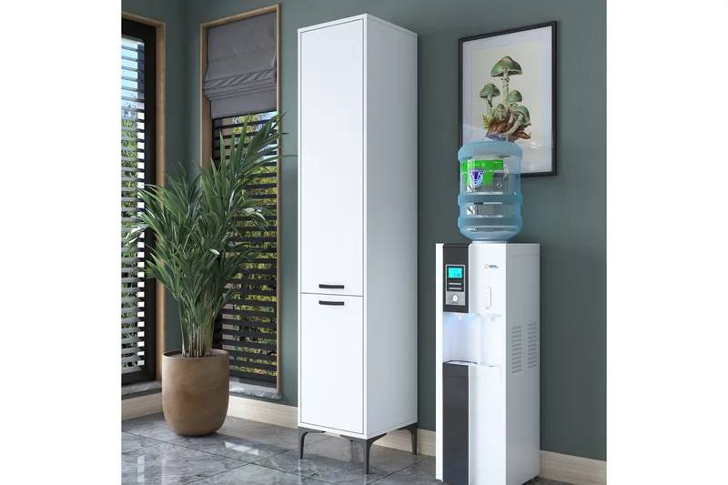 Korkea kaappi Manorma, Valkoinen