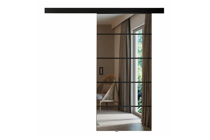 Liukuovi Clonmore, Musta