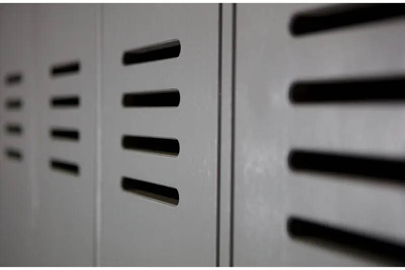 Säilytyskaappi Irnerius 103x187x40 cm - Teräksenharmaa Mänty - Säilytys - Kaappi - Säilytyskaappi