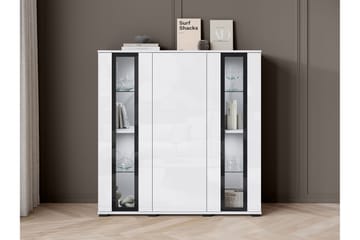 Vanha Highboard