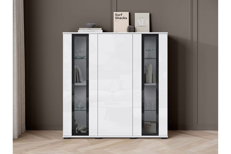 Vanha Highboard - Ruskea - Säilytys - Kaappi - Säilytyskaappi