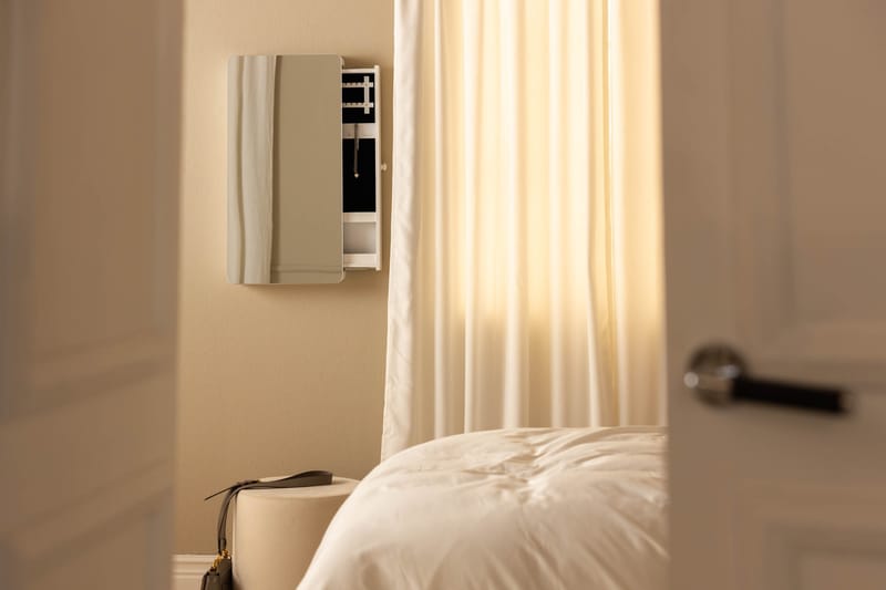 Seinäkaappi Moreno Peilillä - Valkoinen - Säilytys - Piensäilytys - Korujen säilytys - Korukaappi