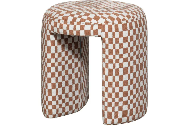 Jakkara Charlie, Oranssi