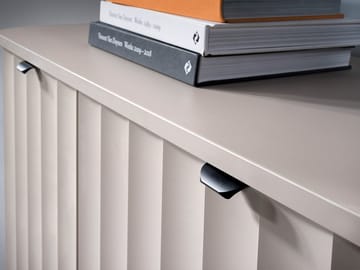 Joriel senkki 111 cm - Beige|musta - Säilytys - Säilytyskalusteet - Lipasto
