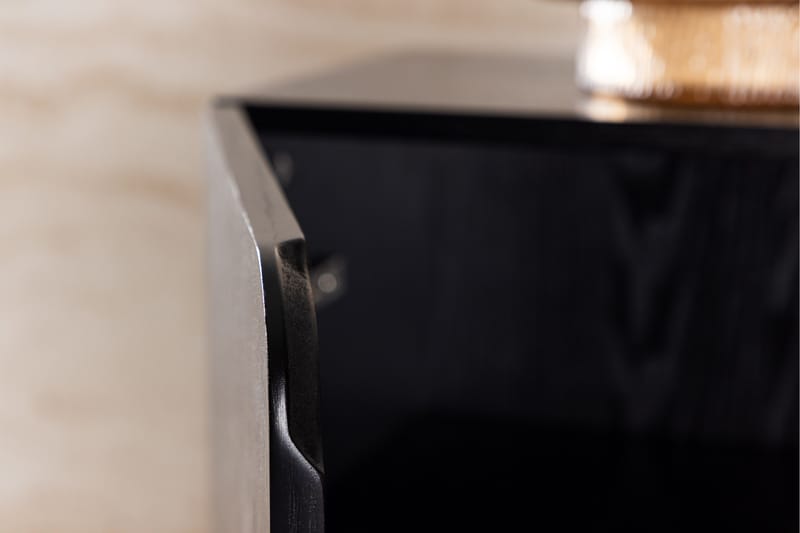 Senkit ja sivupöydät VIND Tyresö-kaappi Musta - Säilytys - Säilytyskalusteet - Senkki