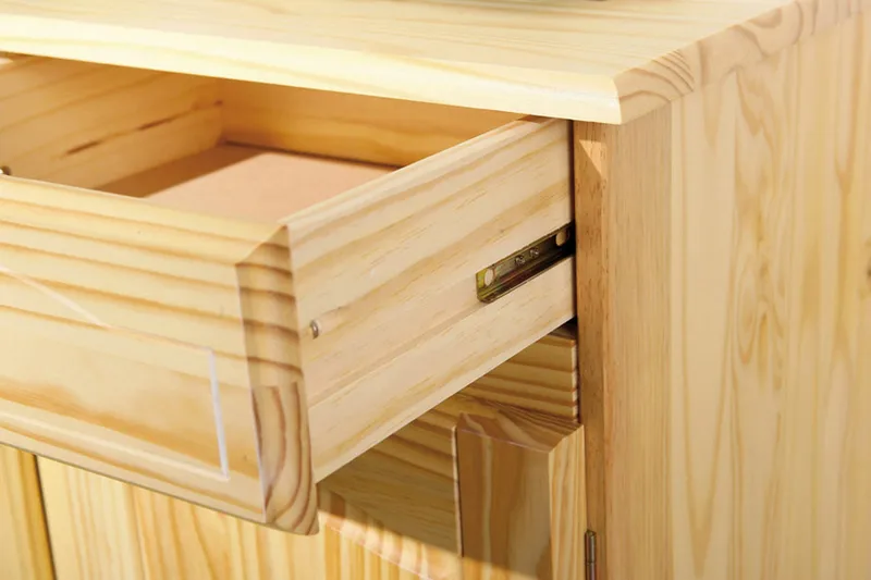 Senkki Ejder 130 cm - Mänty - Säilytys - Säilytyskalusteet - Senkki