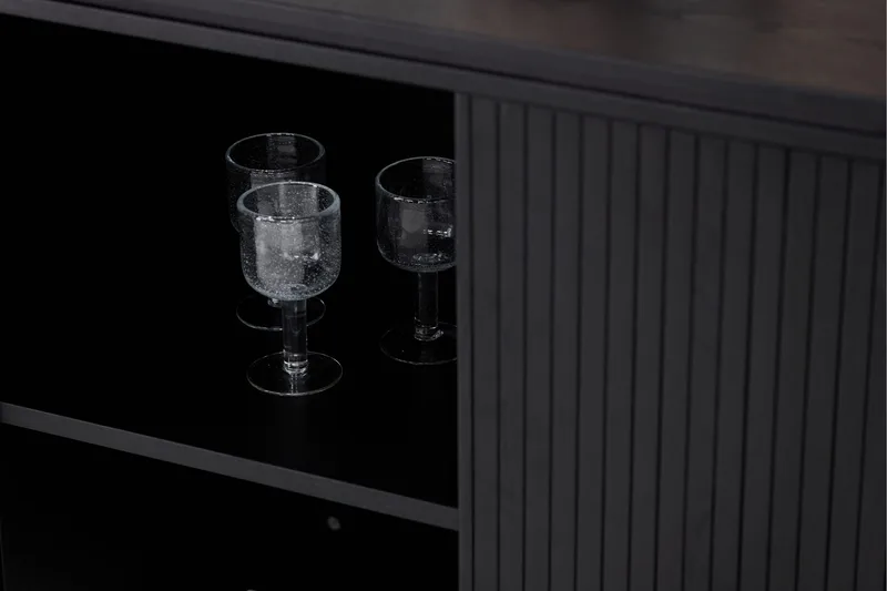 Senkki Fjällbacka 160x48 cm - Musta - Säilytys - Säilytyskalusteet - Senkki