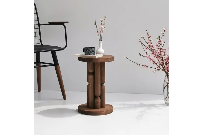 Tarjoilukaappi Stoa 27 cm - Ruskea - Huonekalut - Pöytä & ruokailuryhmä - Apupöytä & sivupöytä - Jalustapöytä & pylväspöytä