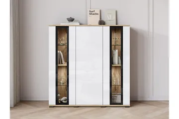 Vanha Highboard