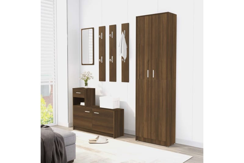 beBasic Eteisen vaatekaappi ruskea tammi 55x25x189 cm tekninen puu - Ruskea - Säilytys - Vaatesäilytys - Vaatekaappi