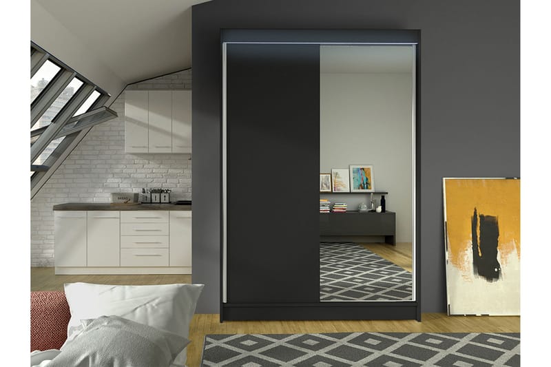 Liverpool Vaatekaappi Peilillä 120x200 cm - Musta - Säilytys - Vaatesäilytys - Vaatekaappi