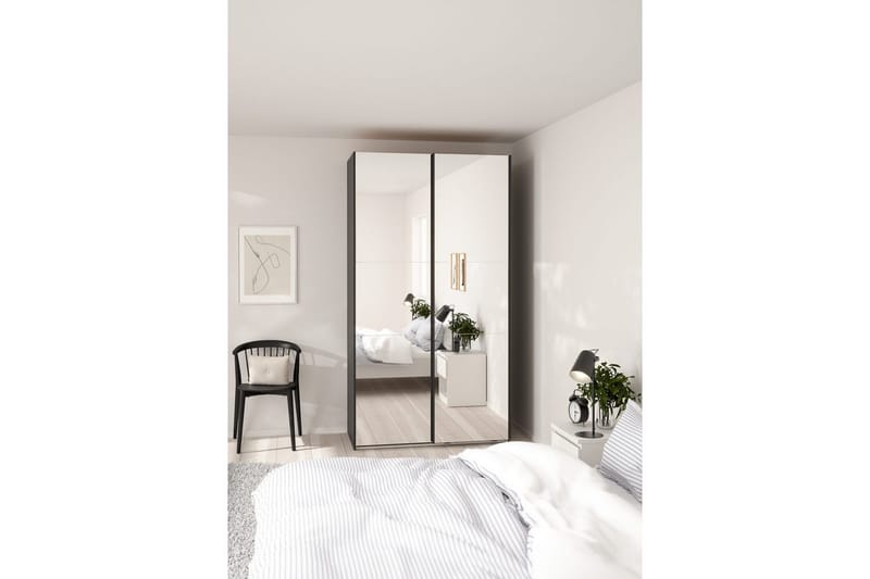 Takeru Vaatekaappi Peilillä 119x220 cm - Musta - Säilytys - Vaatesäilytys - Vaatekaappi