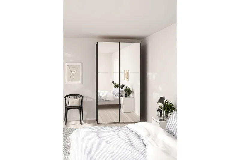 Takeru Vaatekaappi Peilillä 119x220 cm - Musta - Säilytys - Vaatesäilytys - Vaatekaappi