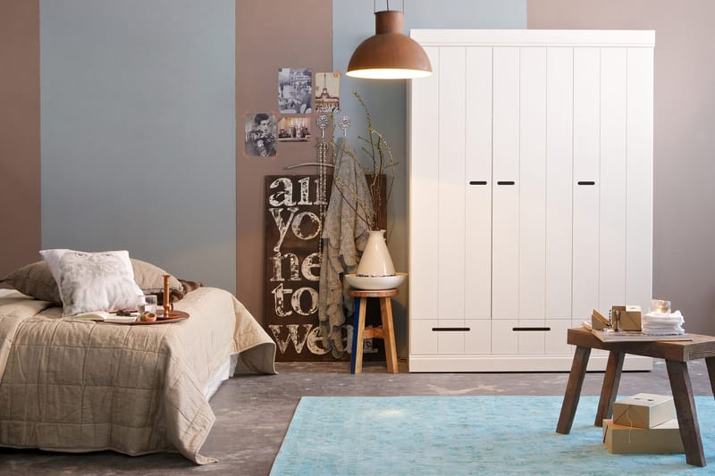 Vaatekaappi Floella 140 cm 3 ovea 3 laatikkoa - Valkoinen Mänty - Säilytys - Vaatesäilytys - Vaatekaappi