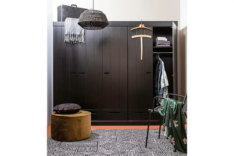 Vaatekaappi Floella 140x53 cm 3 ovea - Mänty/Musta - Säilytys - Vaatesäilytys - Vaatekaappi