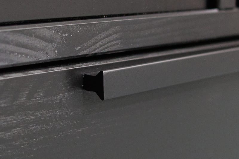 Vaatekaappi Wanberg - Musta - Säilytys - Vaatesäilytys - Vaatekaappi