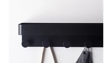 Seinähylly Benvenuti 6 ripustimella 1-pack - musta - Säilytys - Vaatesäilytys - Vaatenaulakko