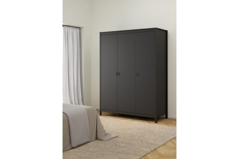 Vallvidera Vaatekaappi 150x199 cm - Musta - Säilytys - Vaatesäilytys - Vaatekaappi