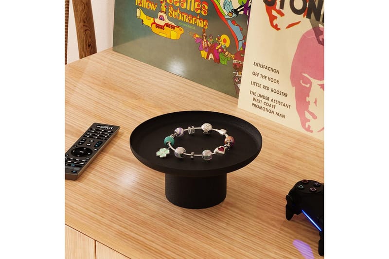 Koristeellinen metallinen asuste Mirven Musta - Musta - Sisustustuotteet - Kynttilä & tuoksut - Kynttilänjalat & kynttilälautaset