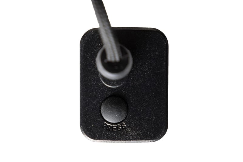 Pöytäkynttilänjalat ja kandelaberit Venture Home Kungsberget-kynttilänjalka Walnut - Sisustustuotteet - Kynttilä & tuoksut - Kynttilänjalat & lyhdyt