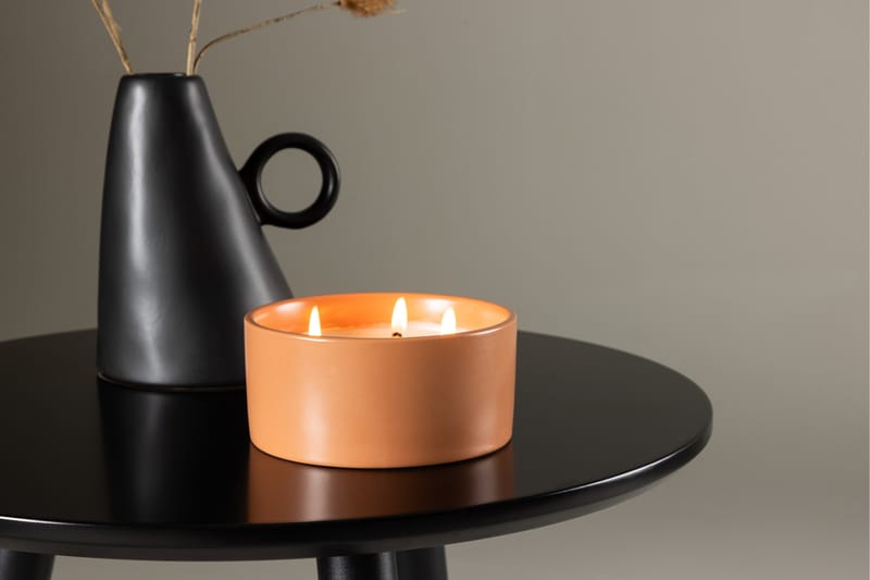 Douglas Tuoksukynttilä - Ruskea - Sisustustuotteet - Kynttilä & tuoksut - Steariinikynttilä - Tuoksukynttilä