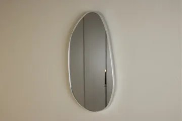 Borgholm Seinäpeili 30 cm - Hopea - Sisustustuotteet - Peili