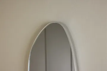 Borgholm Seinäpeili 30 cm - Hopea - Sisustustuotteet - Peili