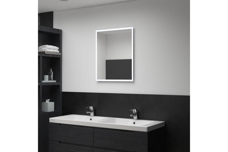 Kylpyhuoneen LED-seinäpeili 50x60 cm - Hopea - Sisustustuotteet - Peili