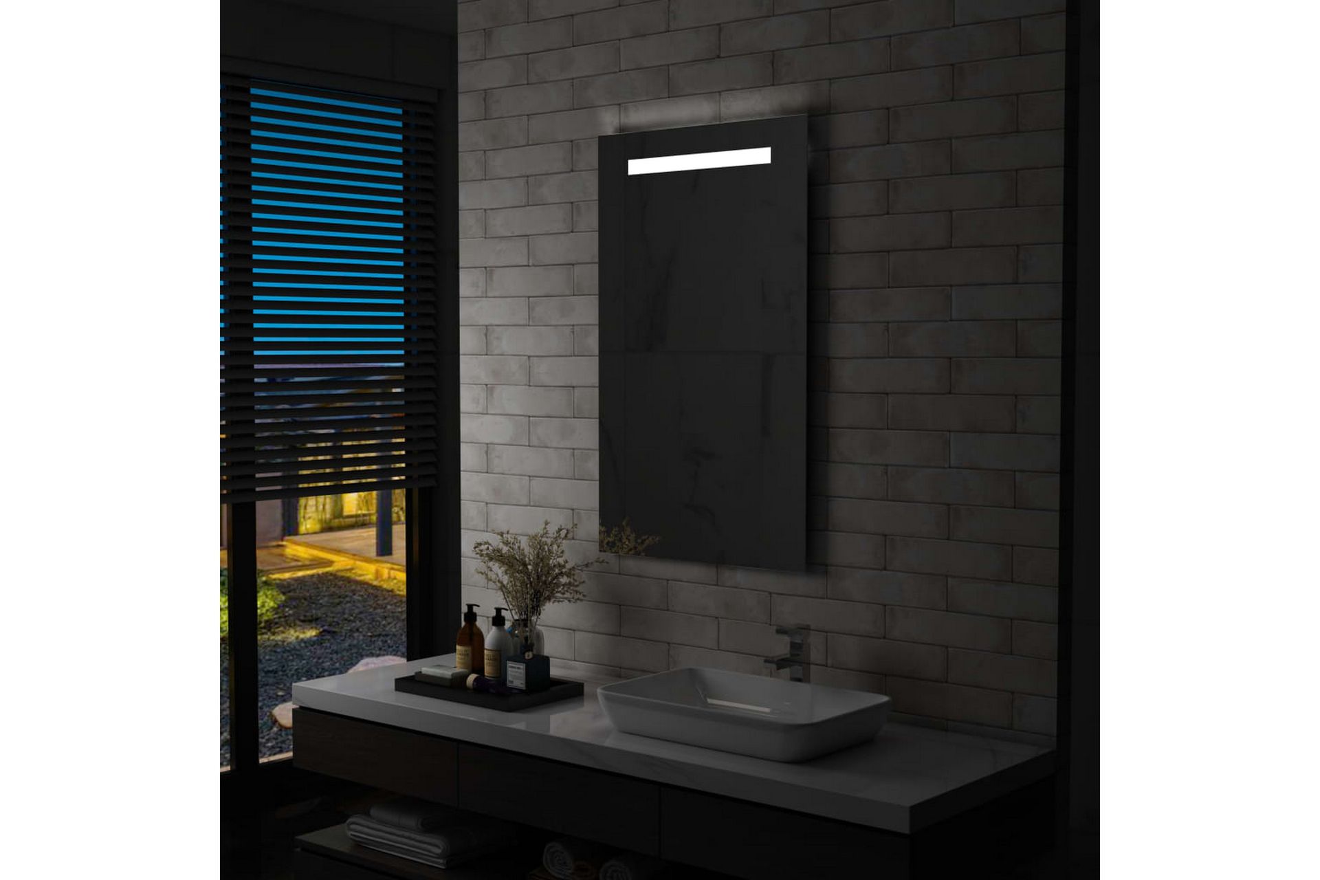 Kylpyhuoneen LED-seinäpeili 60x100 cm - Hopea - Sisustustuotteet - Peili