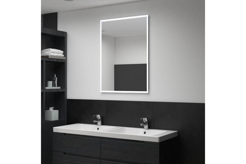 Kylpyhuoneen LED-seinäpeili 60x80 cm - Hopea - Sisustustuotteet - Peili
