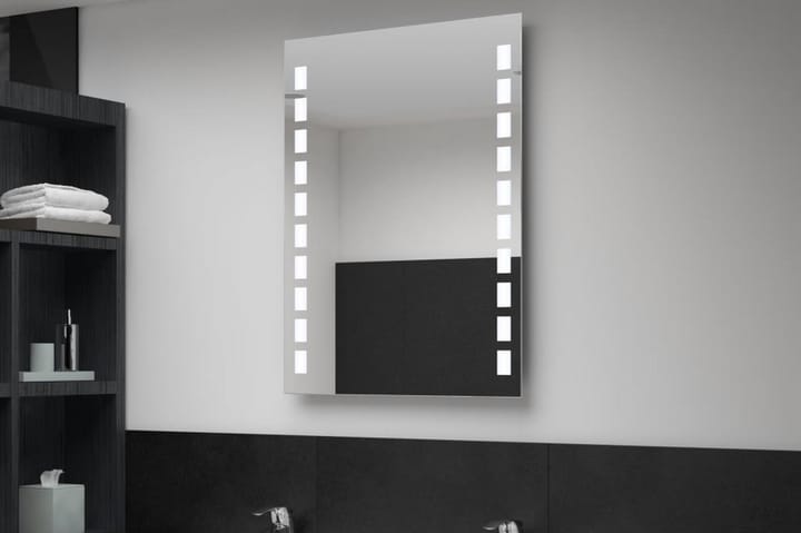 Kylpyhuoneen LED-seinäpeili 60x80 cm - Hopea - Kylpyhuoneen peilit - Peili - Kylpyhuonepeili valaistuksella