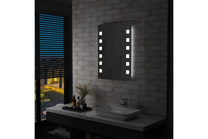 Kylpyhuoneen LED-seinäpeili 60x80 cm - Hopea - Kylpyhuoneen peilit - Peili - Kylpyhuonepeili valaistuksella