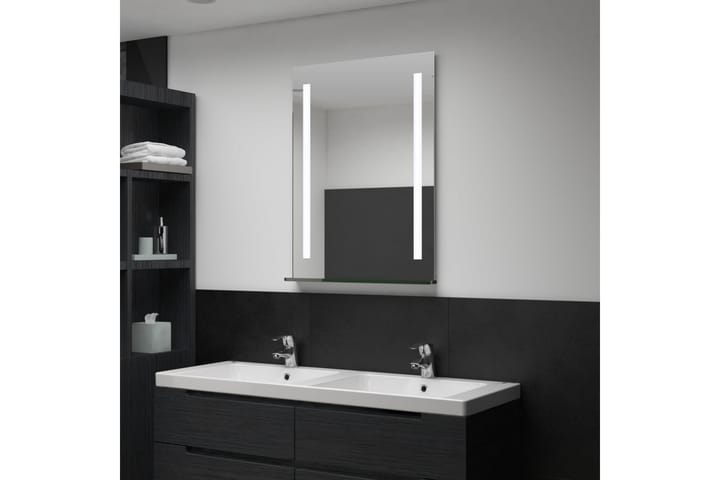 Kylpyhuoneen LED-seinäpeili hyllyllä 60x80 cm - Hopea - Peili - Kylpyhuoneen peilit - Kylpyhuonepeili valaistuksella
